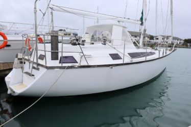 Chieftain 38 Aft Cabin