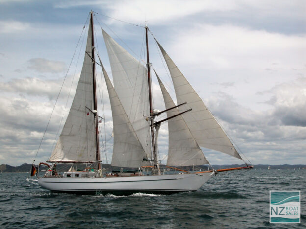 ATAIR: Petersen Yacht - Brigantine 70ft – traditional style