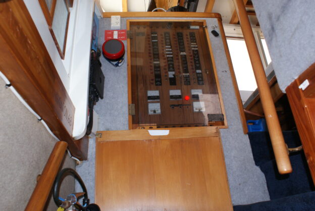 AFFINITY: 18.6 Charter Vessel - Image 32