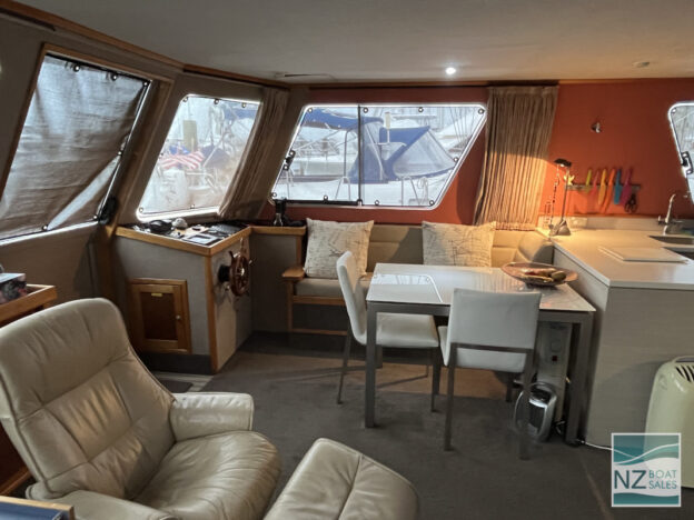 DREAMTIME: Houseboat and Berth Package - Image 12
