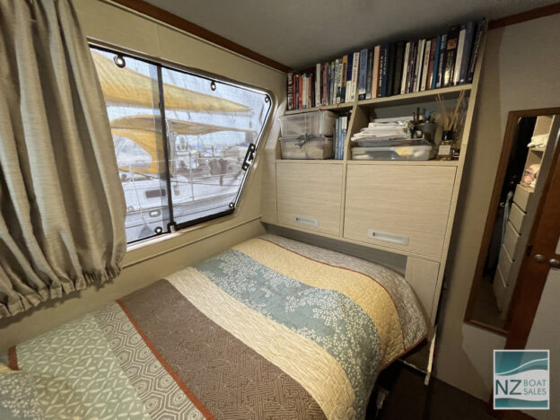 DREAMTIME: Houseboat and Berth Package - Image 20