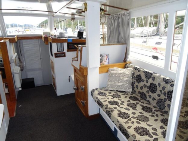 LADY OLIVIA: Hartley Coastal 13.1M - Image 8