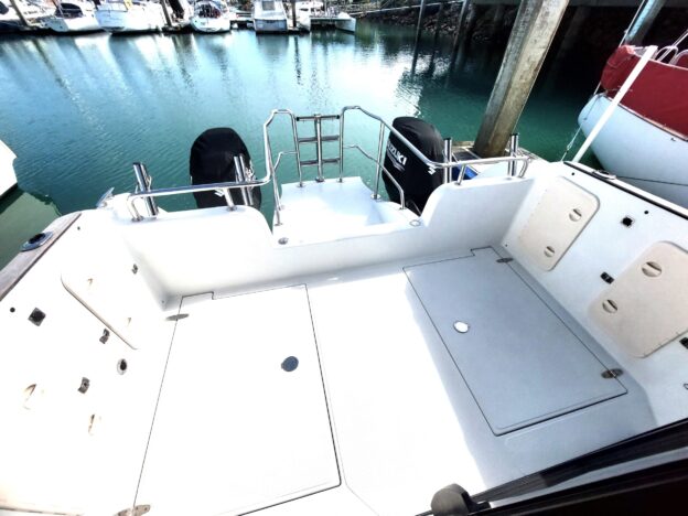RUM RUNNER: Immaculate 9m Black Cat - Image 10