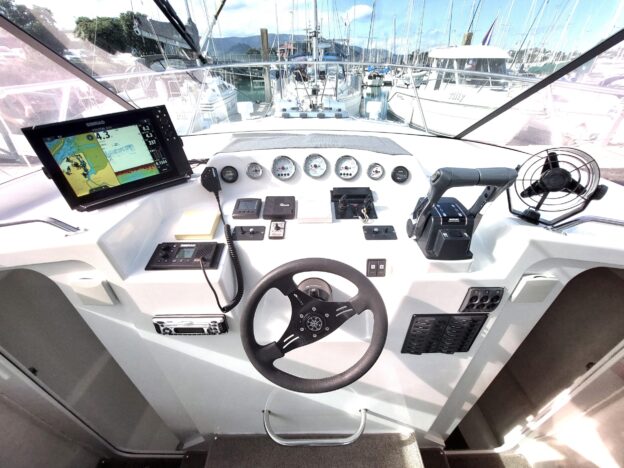 RUM RUNNER: Immaculate 9m Black Cat - Image 14
