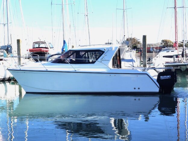 RUM RUNNER: Immaculate 9m Black Cat - Image 3