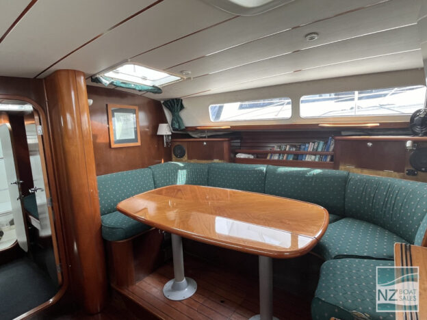 ELLAN VANNIN: Beneteau Oceanis 40 Centre Cockpit Sloop - Image 28