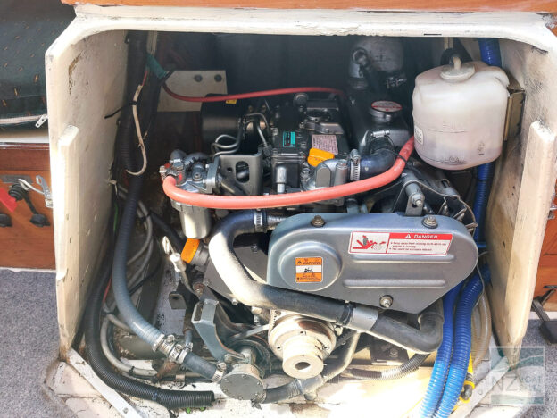 TE TUI: Well Equipped 1986 Raven 31 - Image 14