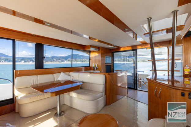 BLUE FINN: Maritimo M52 Sky Lounge - Image 14