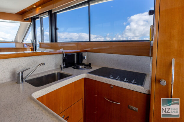 BLUE FINN: Maritimo M52 Sky Lounge - Image 17
