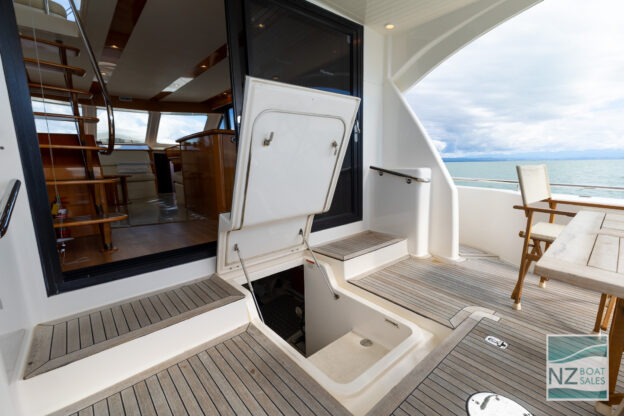 BLUE FINN: Maritimo M52 Sky Lounge - Image 25