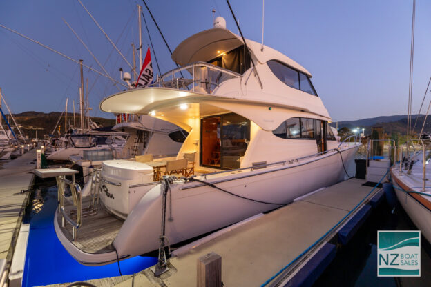 BLUE FINN: Maritimo M52 Sky Lounge - Image 31