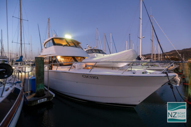 BLUE FINN: Maritimo M52 Sky Lounge - Image 32
