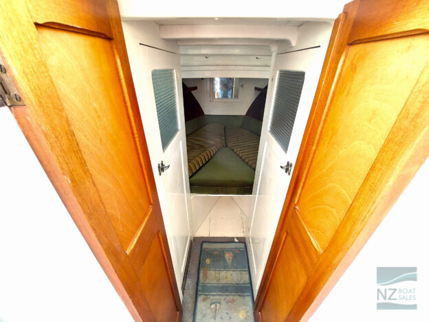 LADY ETHEL: Solid Kauri 34ft 1962 Classic Launch - Image 13