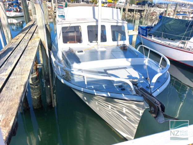 LADY ETHEL: Solid Kauri 34ft 1962 Classic Launch - Image 2