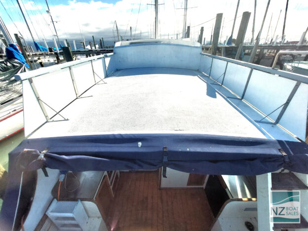 LADY ETHEL: Solid Kauri 34ft 1962 Classic Launch - Image 9