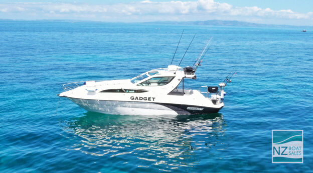 GADGET: Whittley CR 2800 fast power cruiser on trailer - Image 21