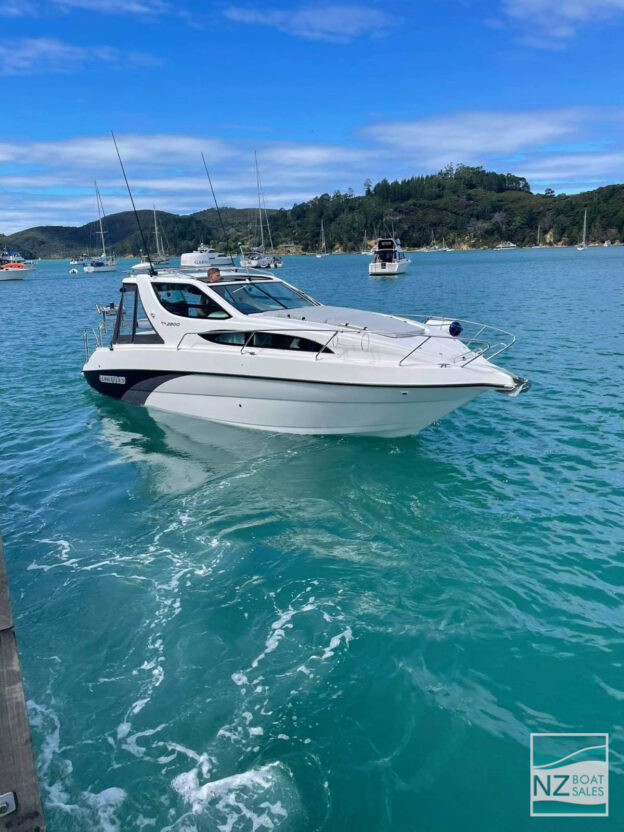 GADGET: Whittley CR 2800 fast power cruiser on trailer - Image 23