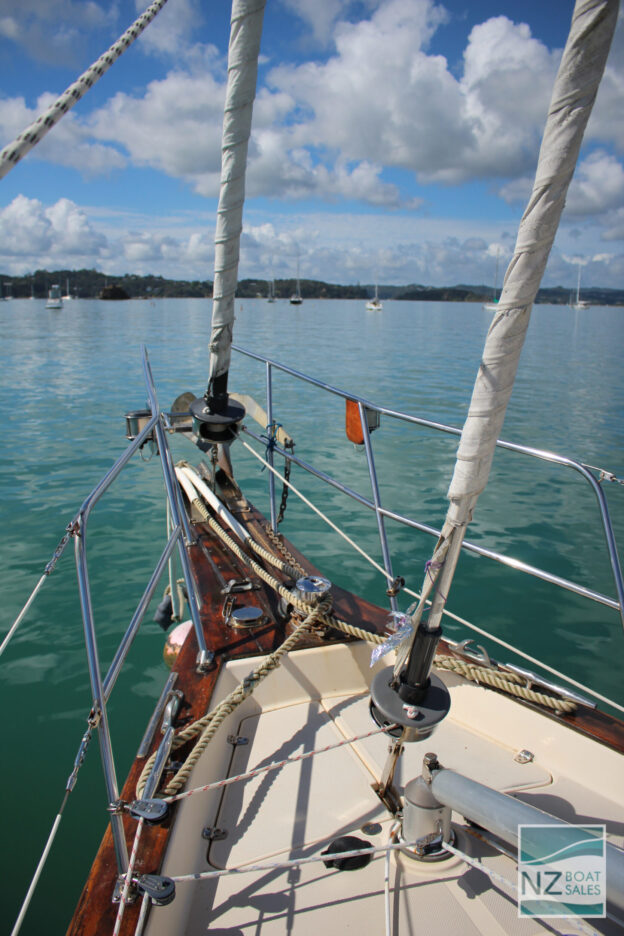 KAMA LUA: Island Packet 44 - Image 11