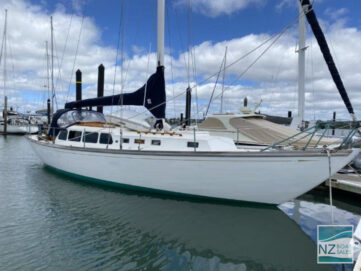 MOOREA: Kettenburg K43 Cruising Sloop