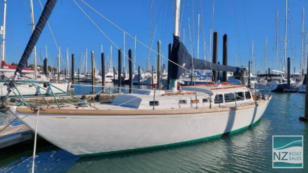 MOOREA: Kettenburg K43 Cruising Sloop - Image 2