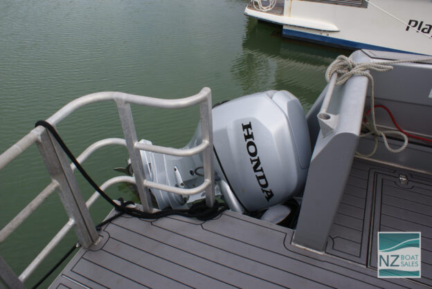KARA: Kingfisher 900 Multihull with Trailer - Image 18