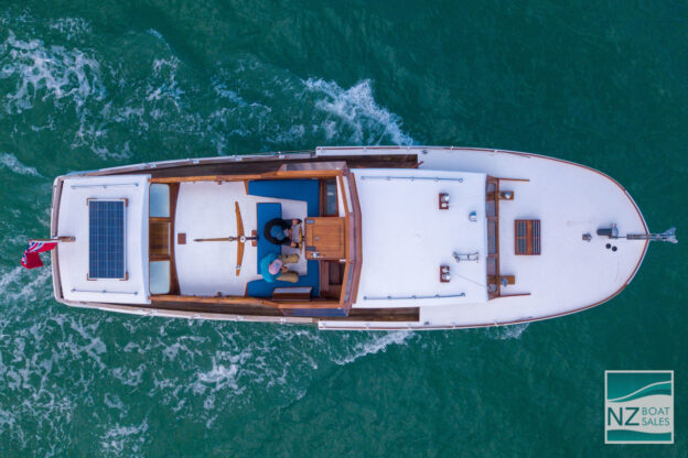 LADY KARITA: Restored Classic Bridgedecker Launch - Image 4
