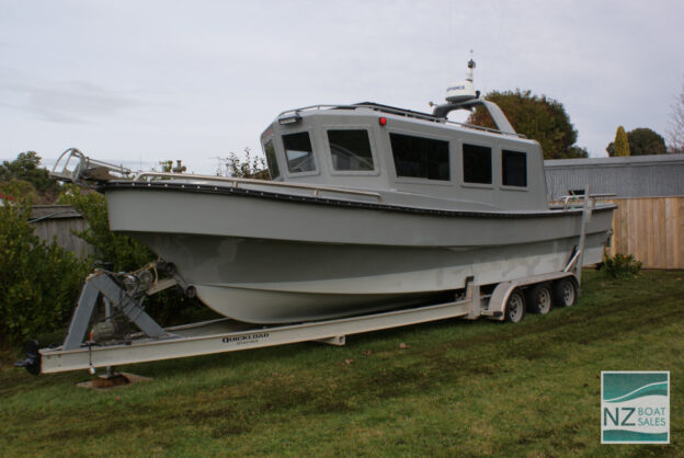 SNOW GOOSE: Fast Commuting Style Vessel with Road-Legal Trailer