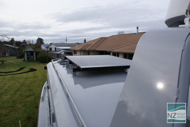 SNOW GOOSE: Fast Commuting Style Vessel with Road-Legal Trailer - Image 6