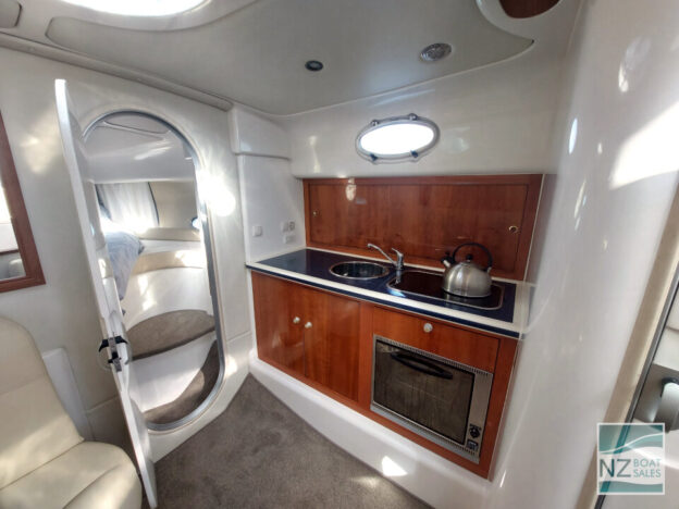 JOIE DE VIVRE – Tidy Sunrunner 3700SE (2006) - Image 9