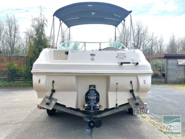SeaRay 215 Weekender - 2004, tidy, low hrs - Image 5