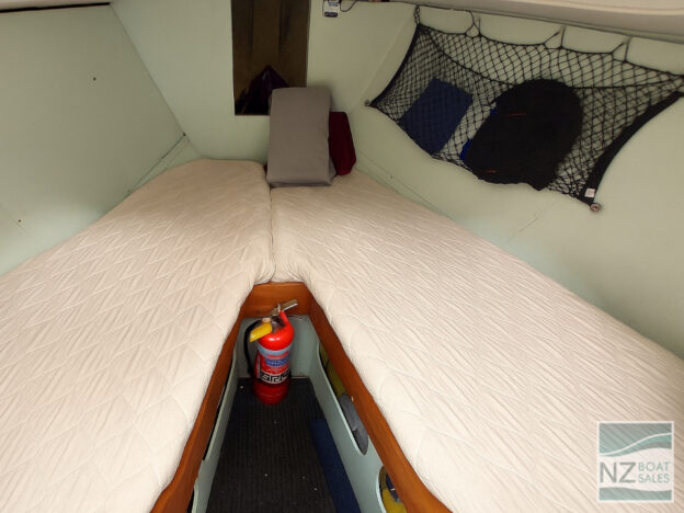 Lady HR- tidy, simple 31ft kauri fishing boat - Image 10