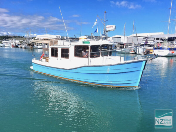 Tug Boat Ranger R27 Blue Tug — Hardly used fully spec'd 2014 Ranger R27