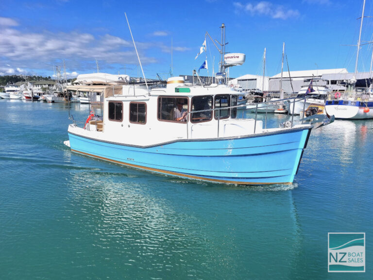 Bay Ranger R27 Blue Tug — Hardly used fully spec'd 2014 Ranger R27