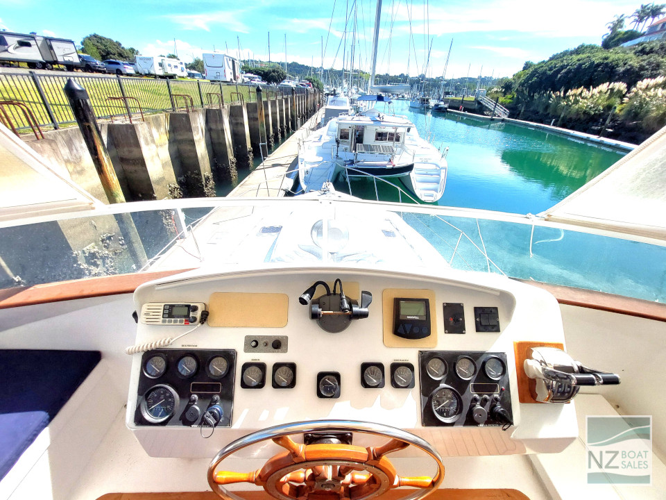 Bentley: immaculate 1979 50ft Pelin- well named! - Image 18