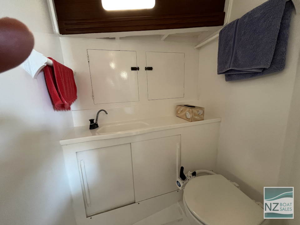 Sinu-K-Tam: Immaculate Salthouse cruising yacht - Image 21