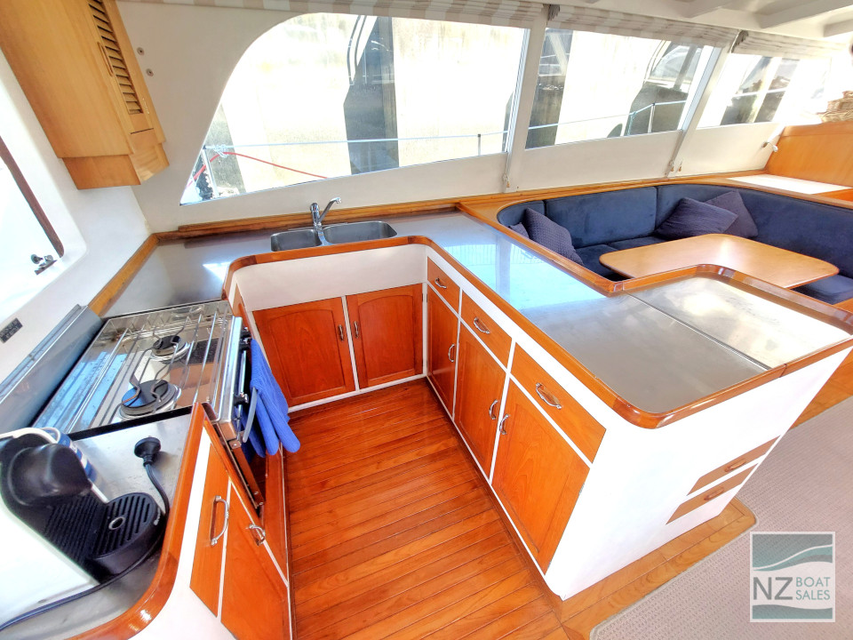 Bentley: immaculate 1979 50ft Pelin- well named! - Image 8