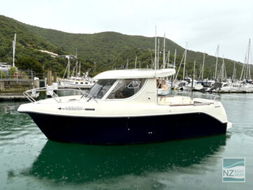 Arrow: Solid Arvor 250AS – Ideal for Fishing and Cruising