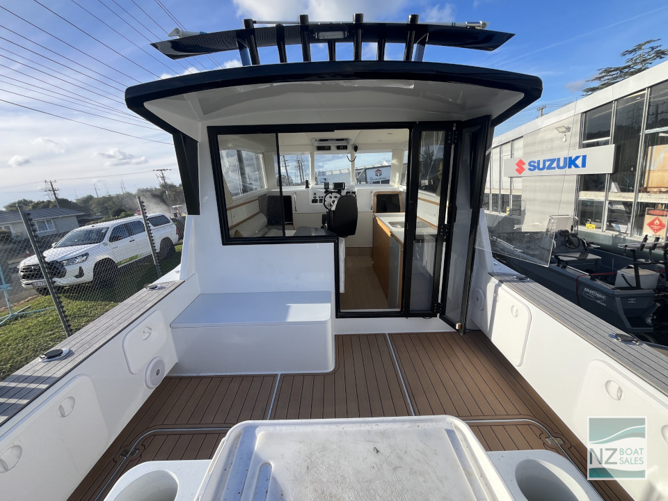 Paradigm Shift – Dan Leech Custom Power Cat – Near-New on Trailer - Image 12