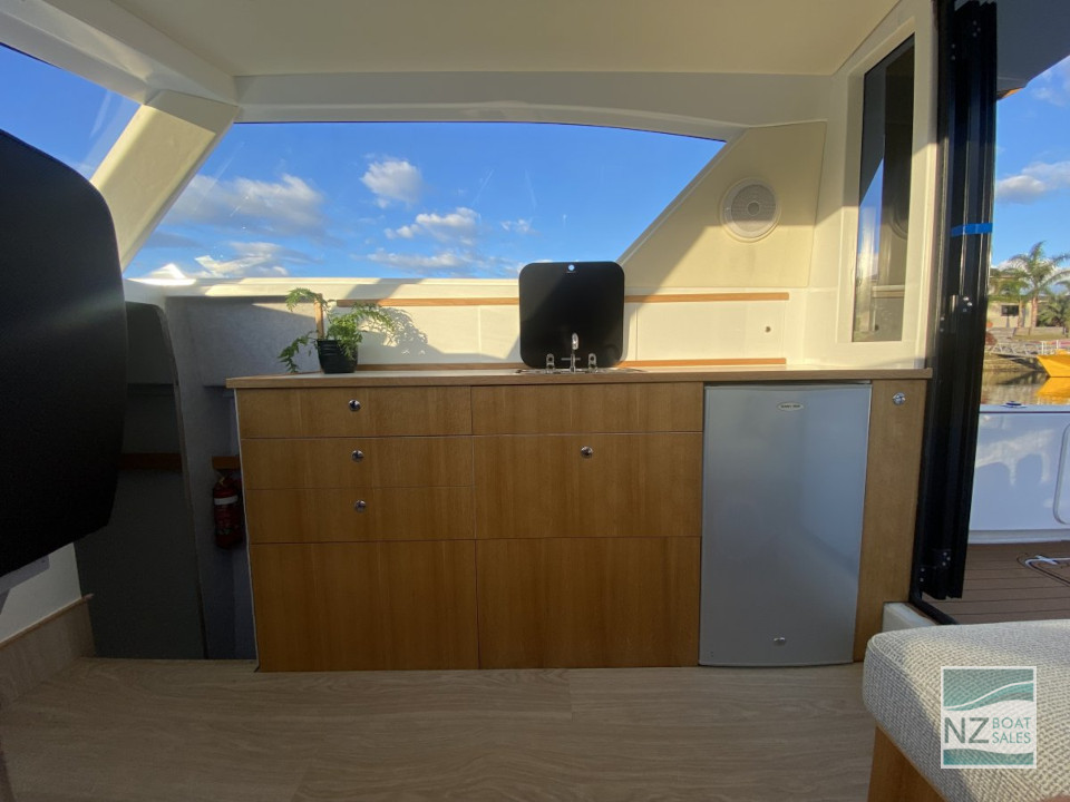 Paradigm Shift – Dan Leech Custom Power Cat – Near-New on Trailer - Image 17
