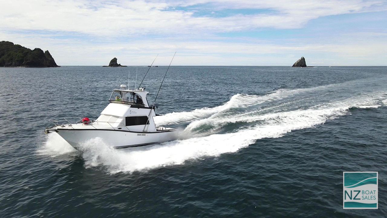Dream Catcher - 36.6ft Flybridge Game Launch