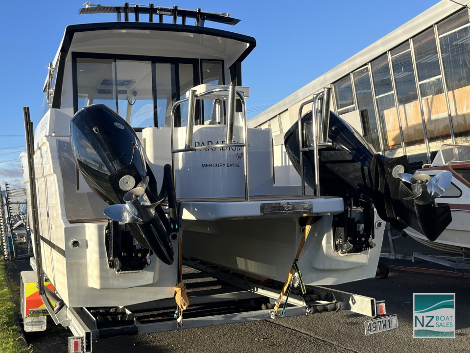 Paradigm Shift – Dan Leech Custom Power Cat – Near-New on Trailer - Image 6