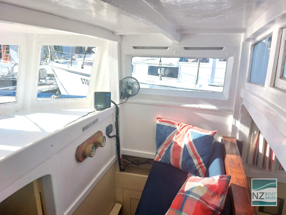 Mandalay — beautiful 36ft 1940 kauri classic - Image 10