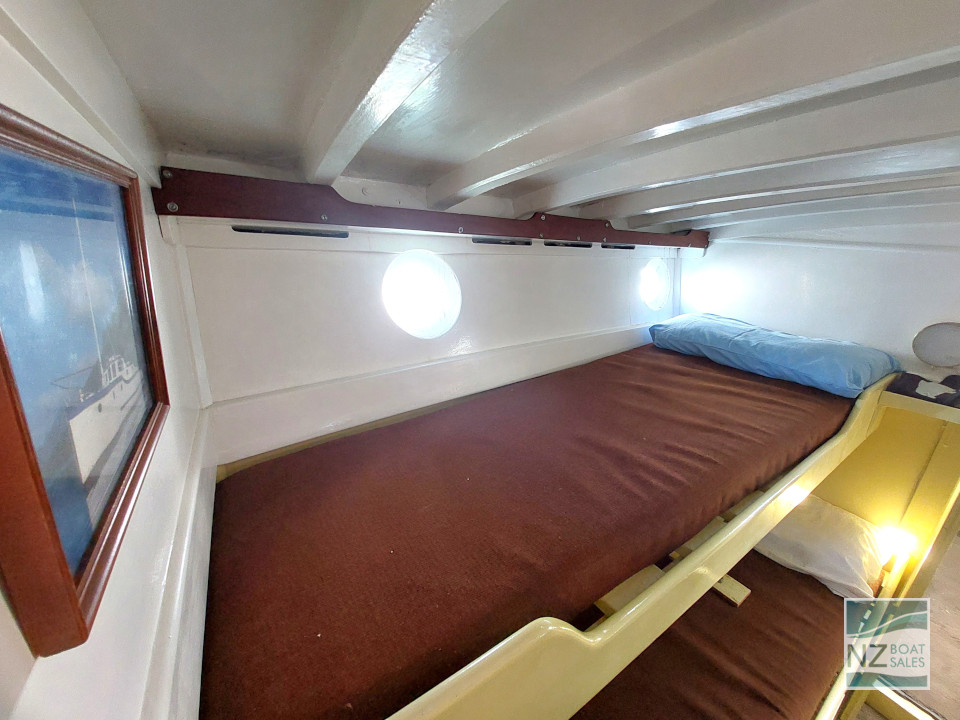 Mandalay — beautiful 36ft 1940 kauri classic - Image 12