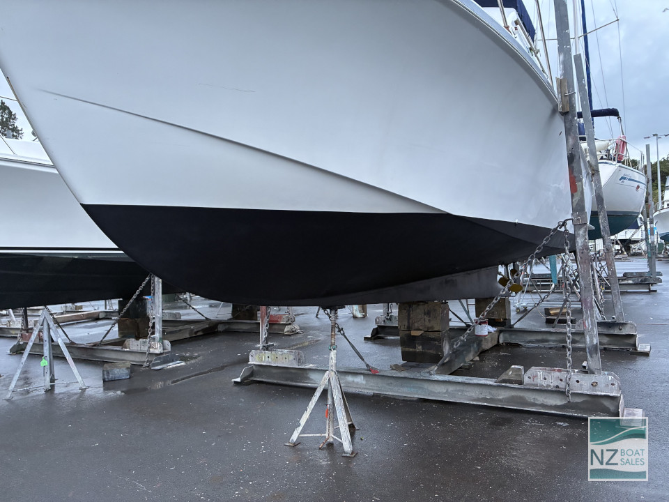 Blue Lagoon — Jim Young Vindex 32, in lovely condition - Image 24