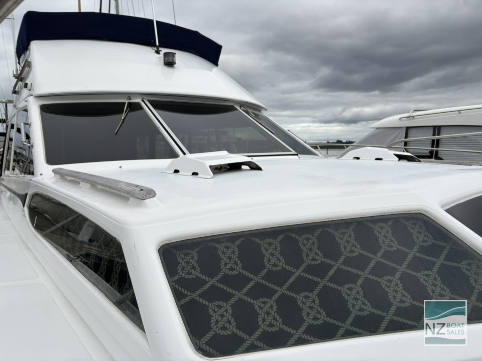 Blue Lagoon — Jim Young Vindex 32, in lovely condition - Image 5