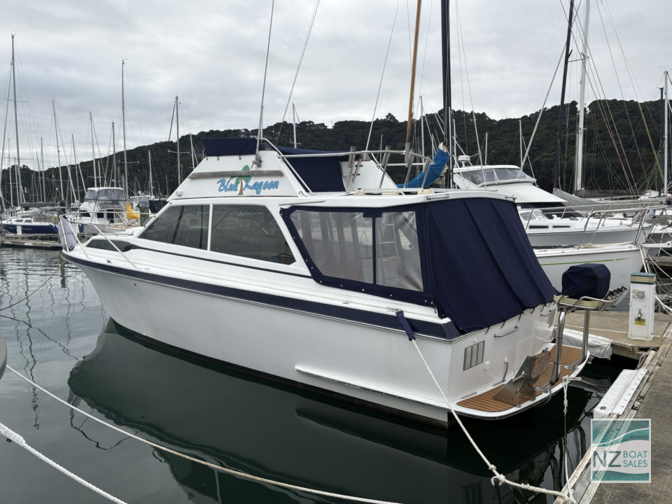 Blue Lagoon — Jim Young Vindex 32, in lovely condition - Image 7