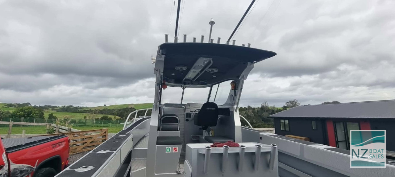 Days Out II — Extreme 885 Centre Cabin. Ultimate Fishing Machine - Image 7