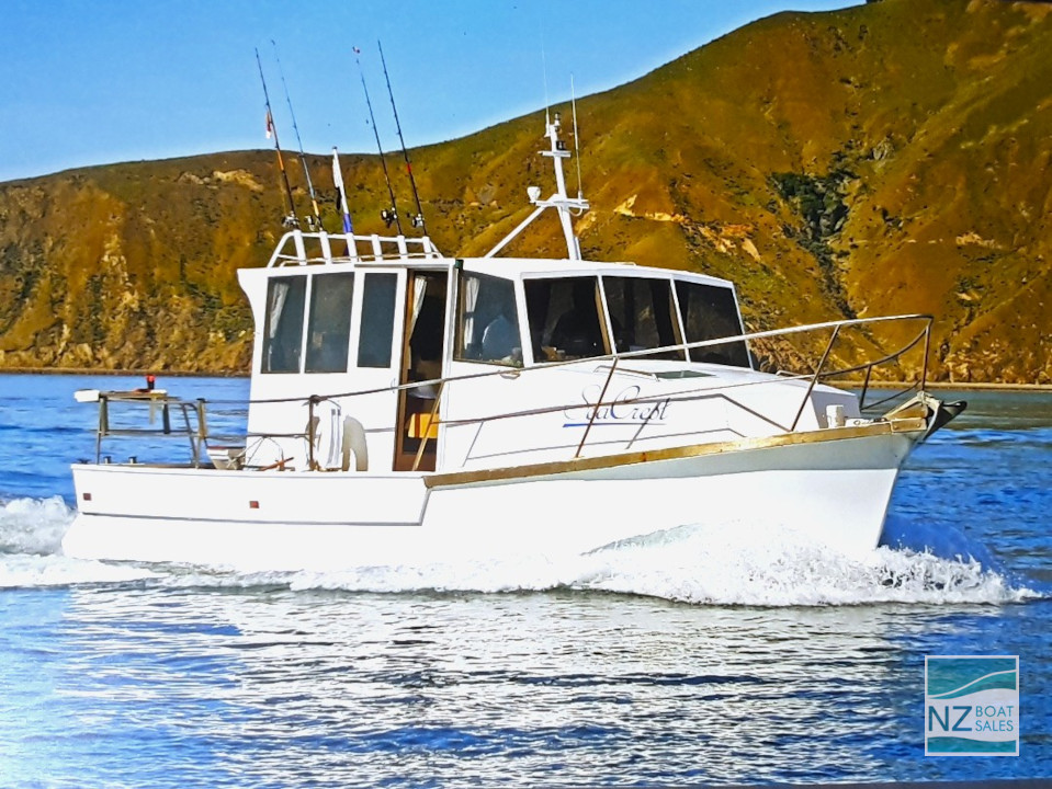 Seacrest — Tidy 1980 Hartley 30 Sounds Cruiser - Image 11