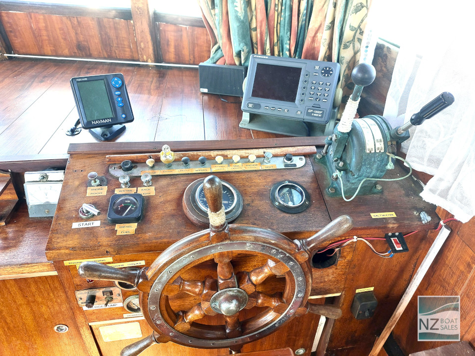 Leeway — 42 ft 1958 Kauri Donovan Bridge-Decker - Image 13