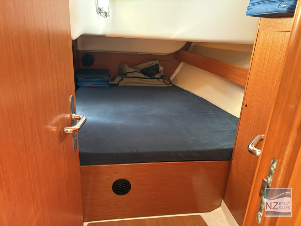Beneteau Cyclades 43 — Family Cruising at Its Best - Image 15